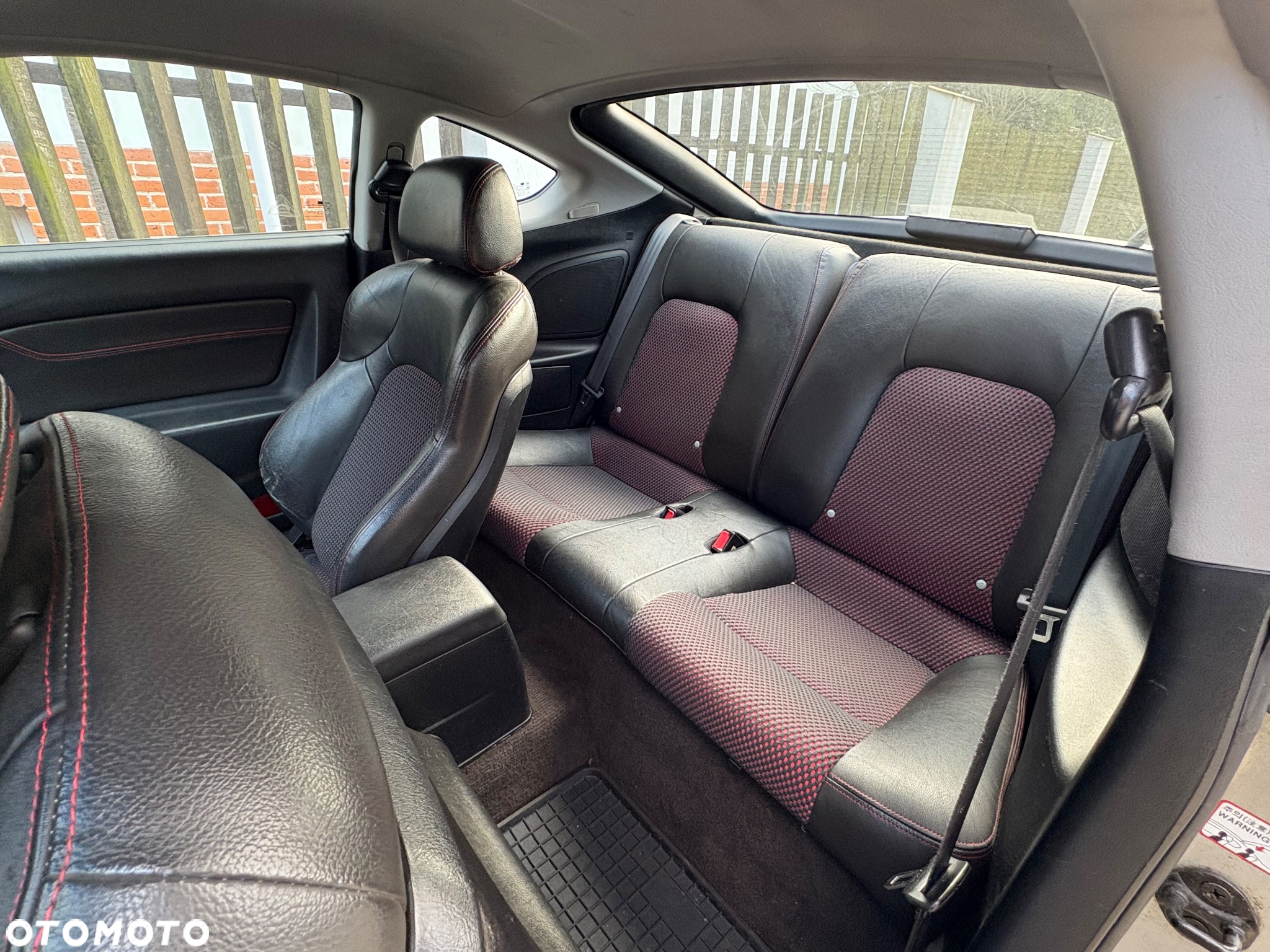 Hyundai Coupe 2.0 GLS - 17