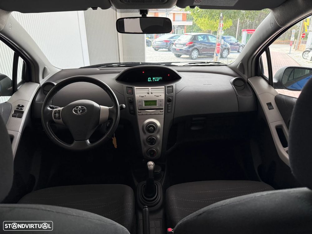 Toyota Yaris 1.0 VVT-i Cool Edition - 7