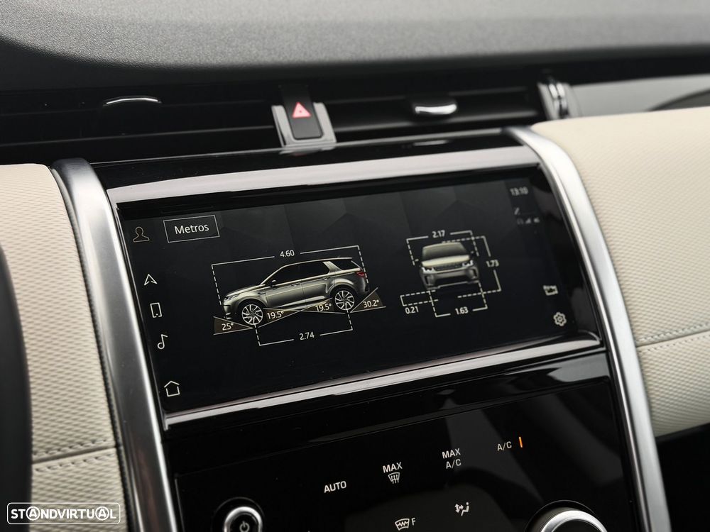 Land Rover Discovery Sport P300e R-Dynamic S - 26