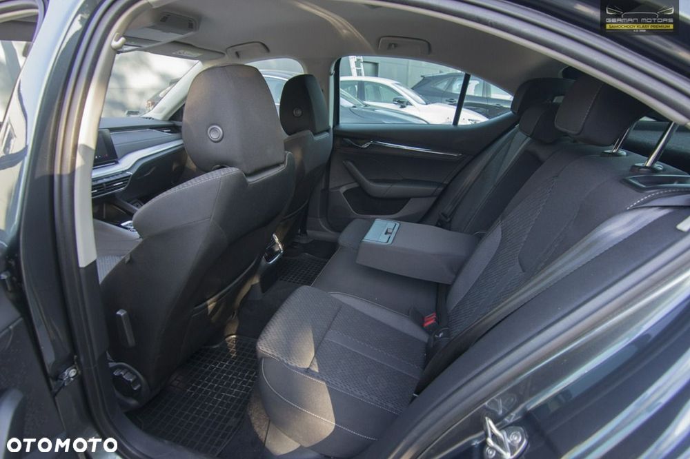 Skoda Octavia 2.0 TDI Business DSG - 26