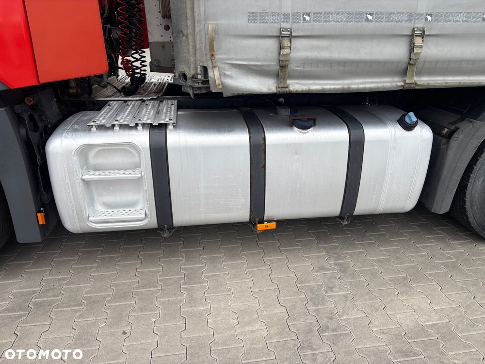 Mercedes-Benz Actros - 6