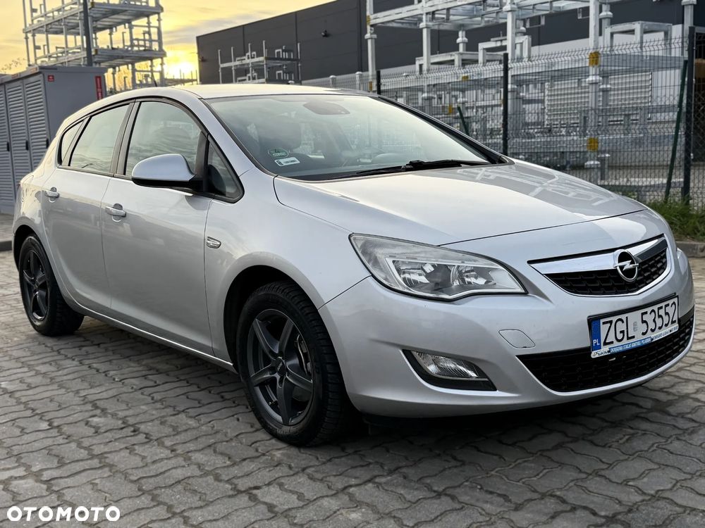 Opel Astra - 3