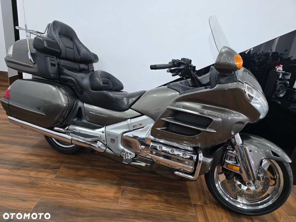 Honda GL - 36