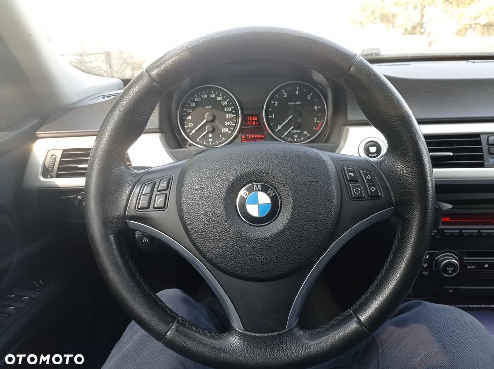 UWAGA ! AUTO W CAŁOŚCI 2008 BMW 3 E91 325i 218ps R6 AUTOMAT KLIMATRONIC XENON ALU MALE KM SERW SKÓRY I WLAS ZAREJ PL - 14