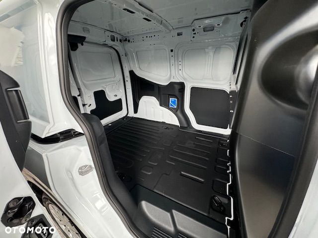 Ford Transit Courier Van - 7