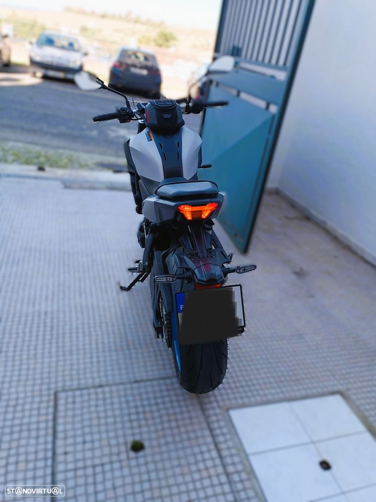 Yamaha MT-07 - 10