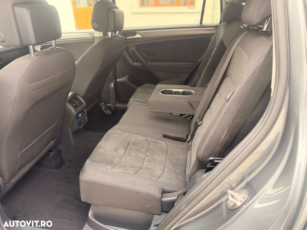 Volkswagen Tiguan - 12