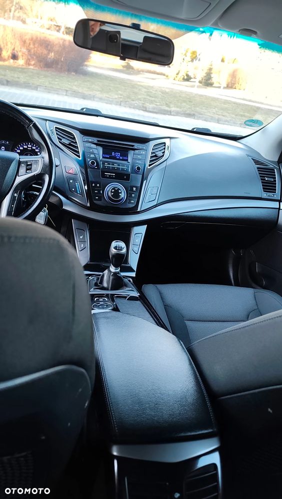 Hyundai i40 Kombi blue 1.6 Family+ - 6