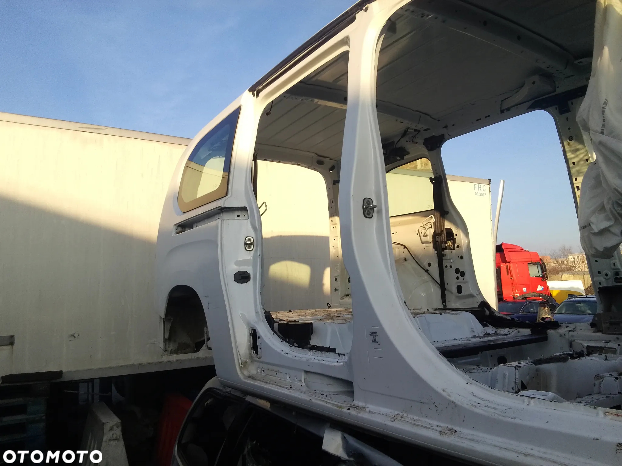 CITROEN BERLINGO 2020R 1.5D ĆWIARTKA LEWA, PRAWA, SŁUPEK LEWY PRAWY - 6