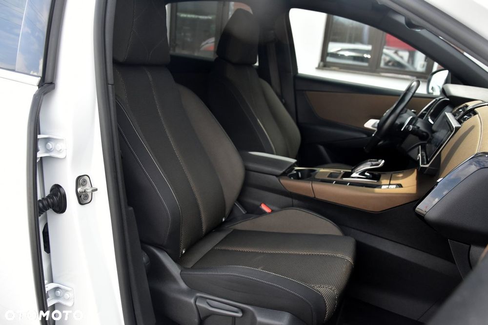 DS Automobiles DS 7 Crossback - 27