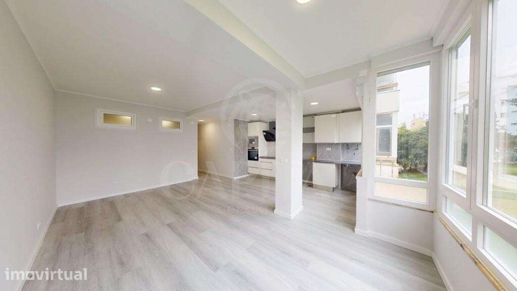 T2 Totalmente Remodelado - Oeiras Centro - Grande imagem: 4/27
