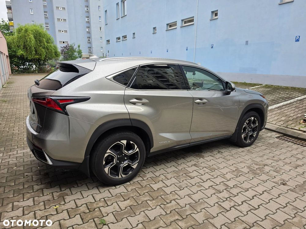 Lexus NX 300h Elegance AWD - 8