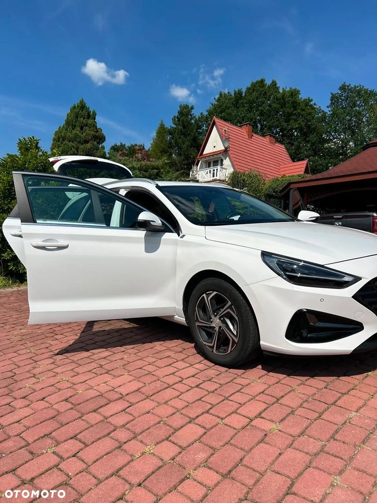 Hyundai i30 1.6 D Comfort DCT - 4