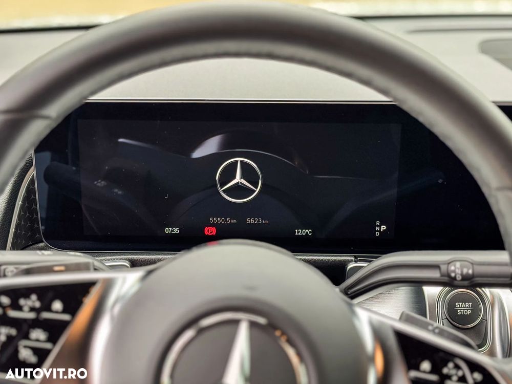 Mercedes-Benz EQB - 5
