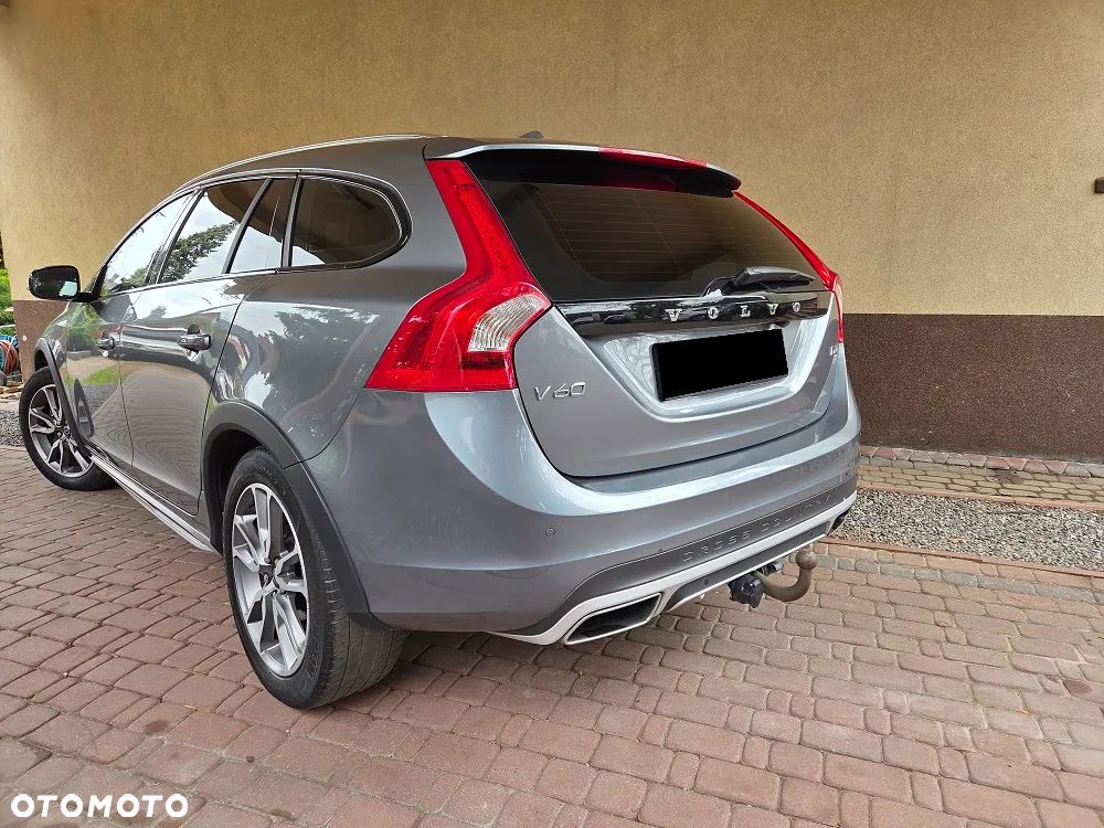 Volvo V60 Cross Country D4 Geartronic Summum - 8