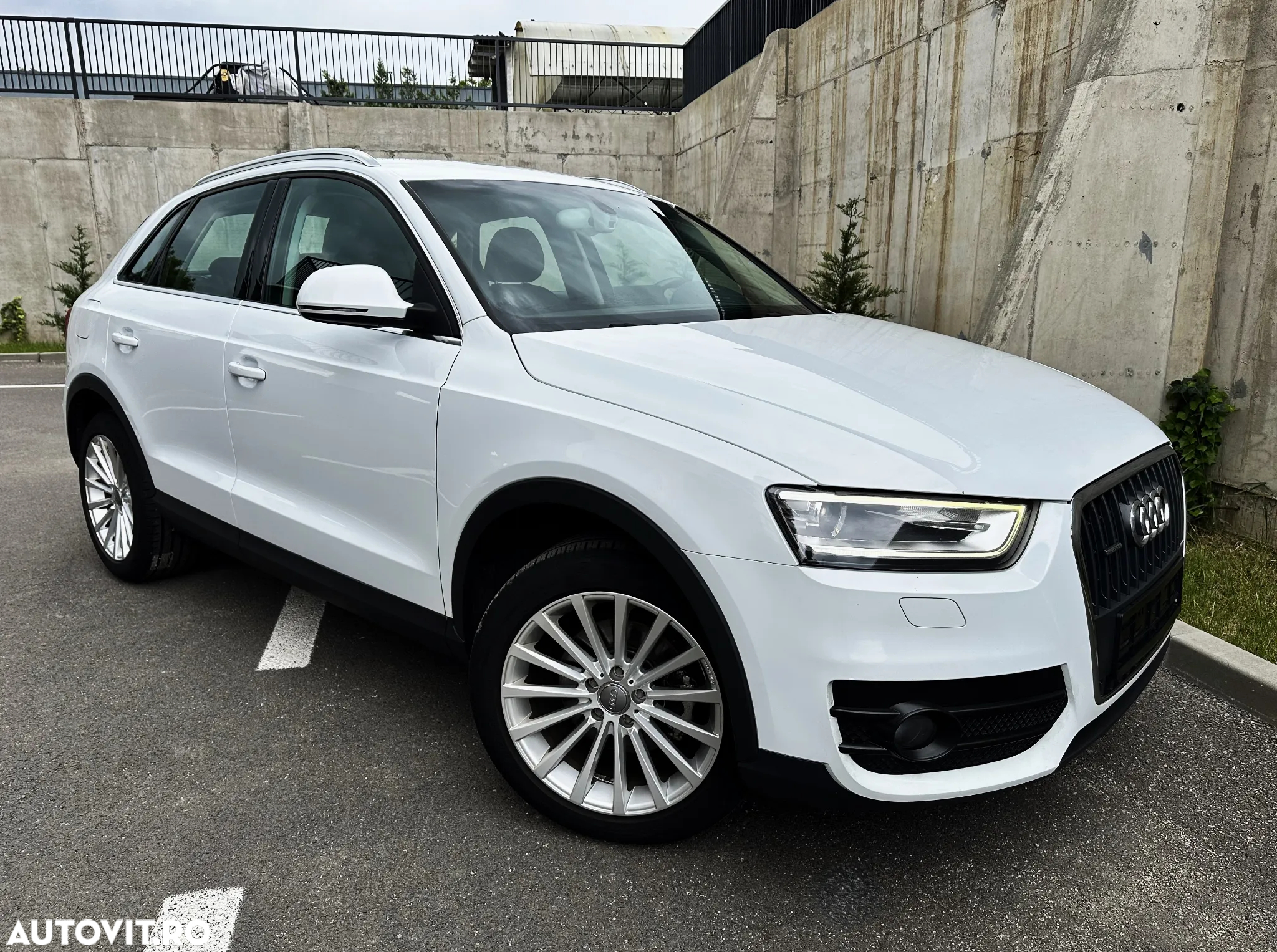 Audi Q3 2.0 TDI Quattro S tronic - 3