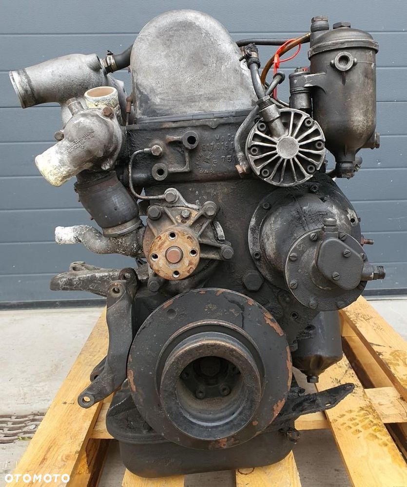 SILNIK OM617 617910 MERCEDES W115 W123 3.0 D - 4