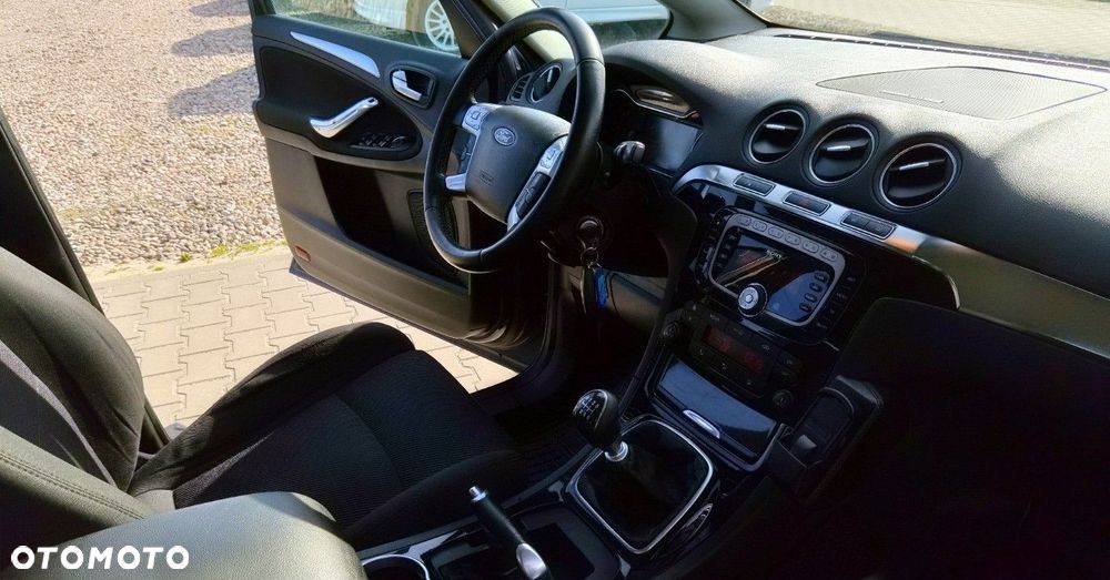 Ford S-Max - 30