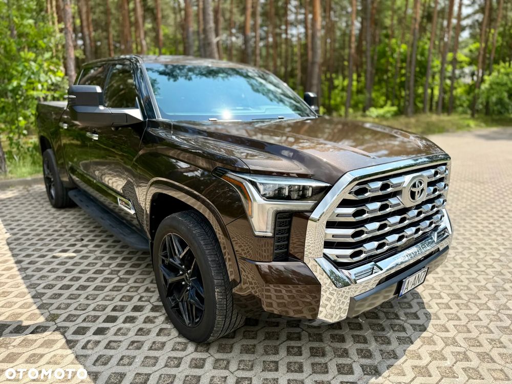 Toyota Tundra - 3