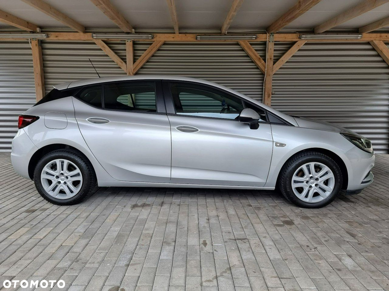 Opel Astra - 8
