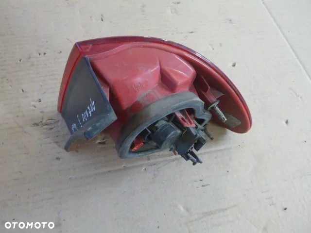 LAMPA LEWY TYŁ LEWA TYLNA TOYOTA AVENSIS I T22 LIFT KOMBI - 5