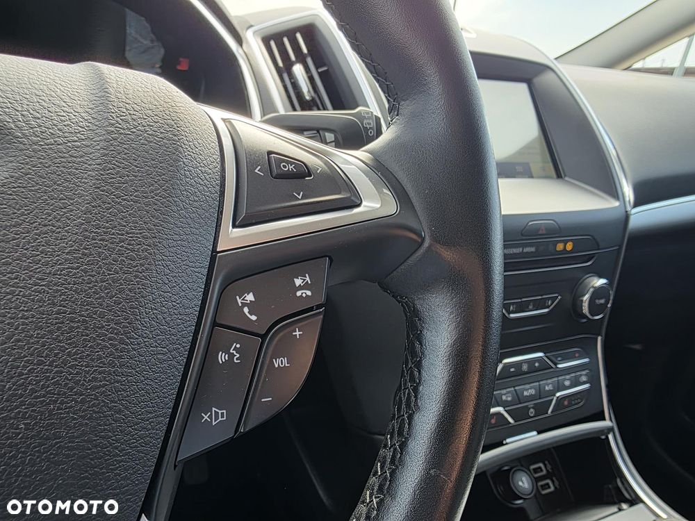 Ford S-Max 2.5 Duratec FHEV TITANIUM - 28