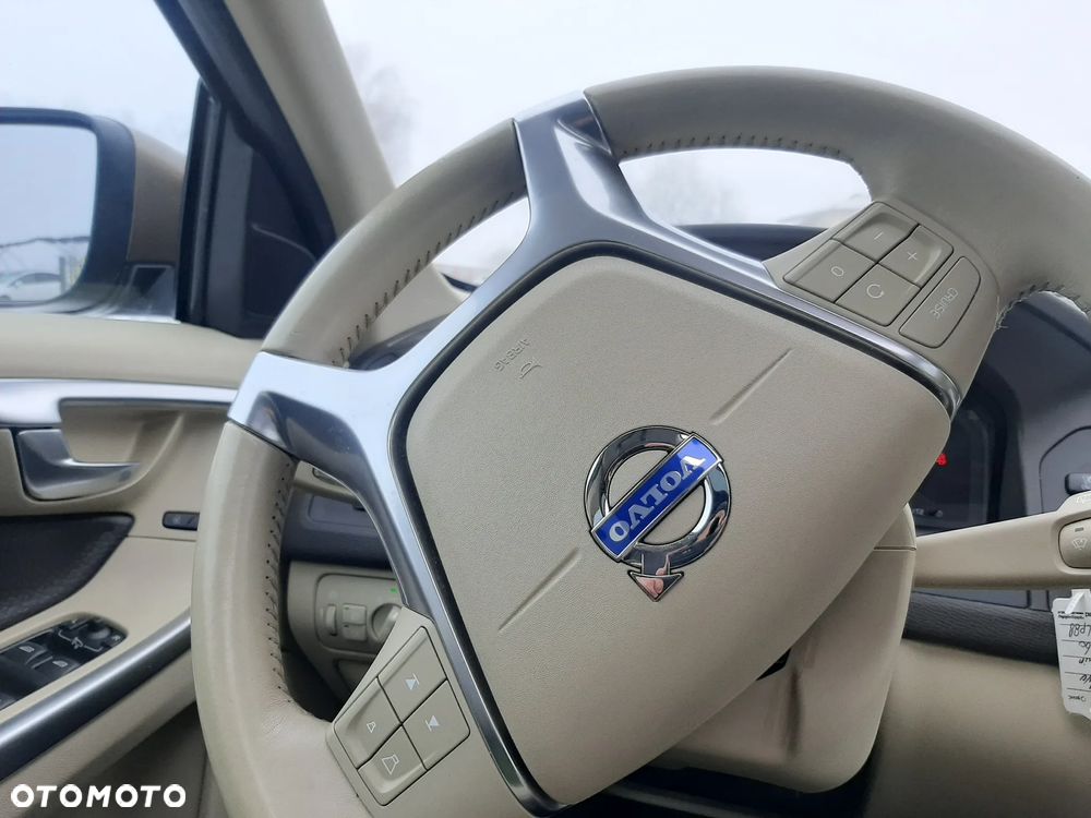 Volvo XC 60 2.4D Summum - 24