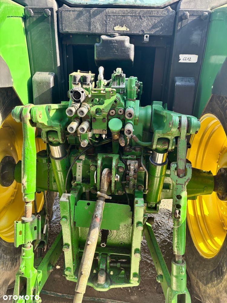 John Deere 6800 - 11