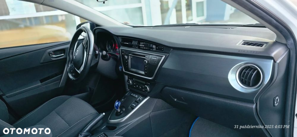 Toyota Auris 1.8 HSD Luna - 13