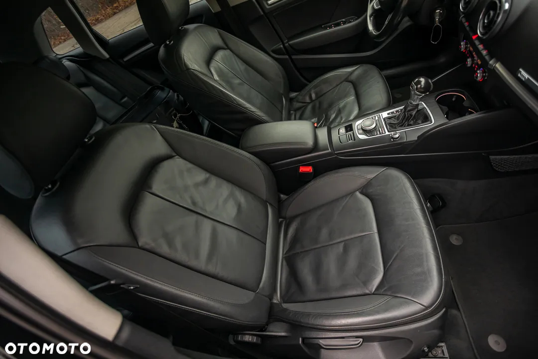Audi A3 1.6 TDI S tronic - 18