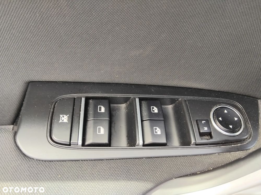 Kia Ceed 1.5 T-GDI M - 8