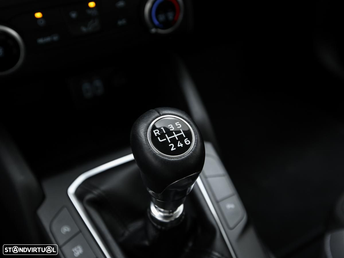 Ford Focus 1.5 TDCi EcoBlue Connected - 20