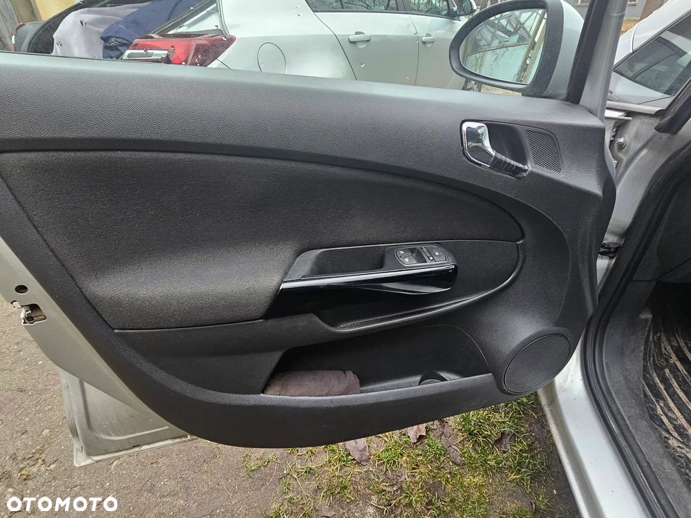 Opel Corsa 1.2 16V Enjoy - 27