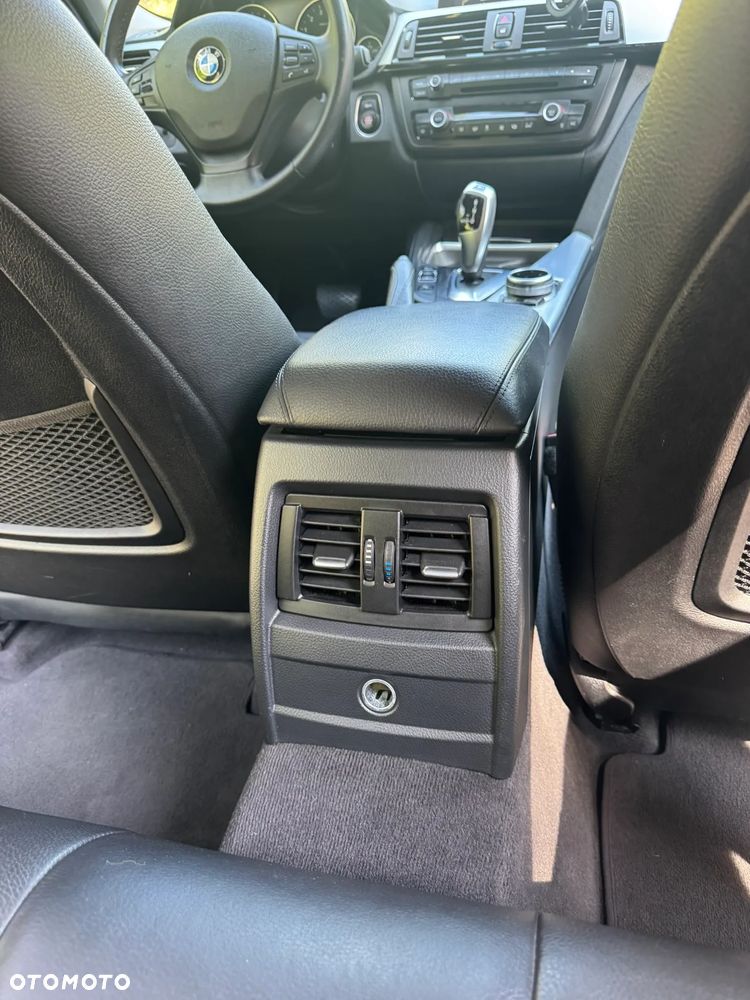 BMW Seria 3 328i - 20