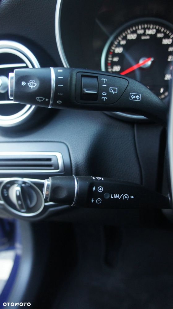Mercedes-Benz Klasa C 200 9G-TRONIC AMG Line - 20