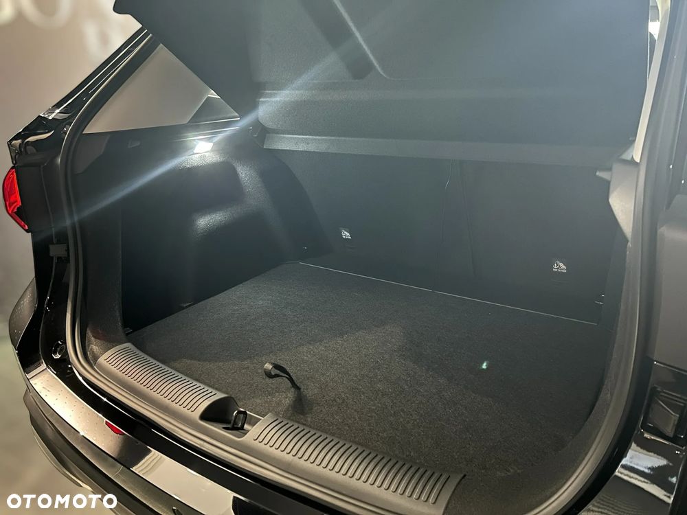MG ZS Hybrid+ - 26