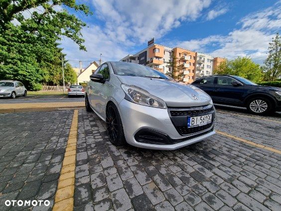 Peugeot 208 - 3