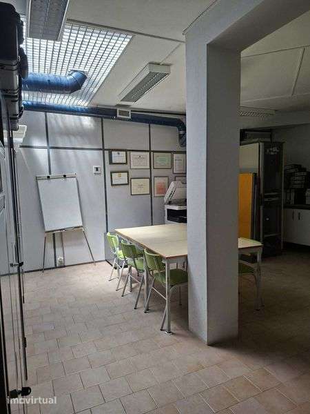 Estabelecimento Comercial em Canelas - Grande imagem: 4/12