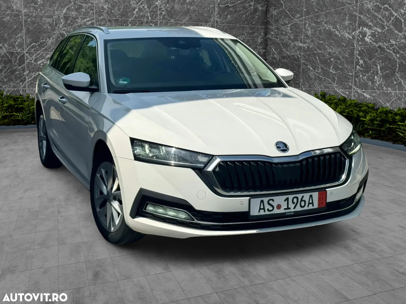 Skoda Octavia 2.0 TDI DSG Style - 24
