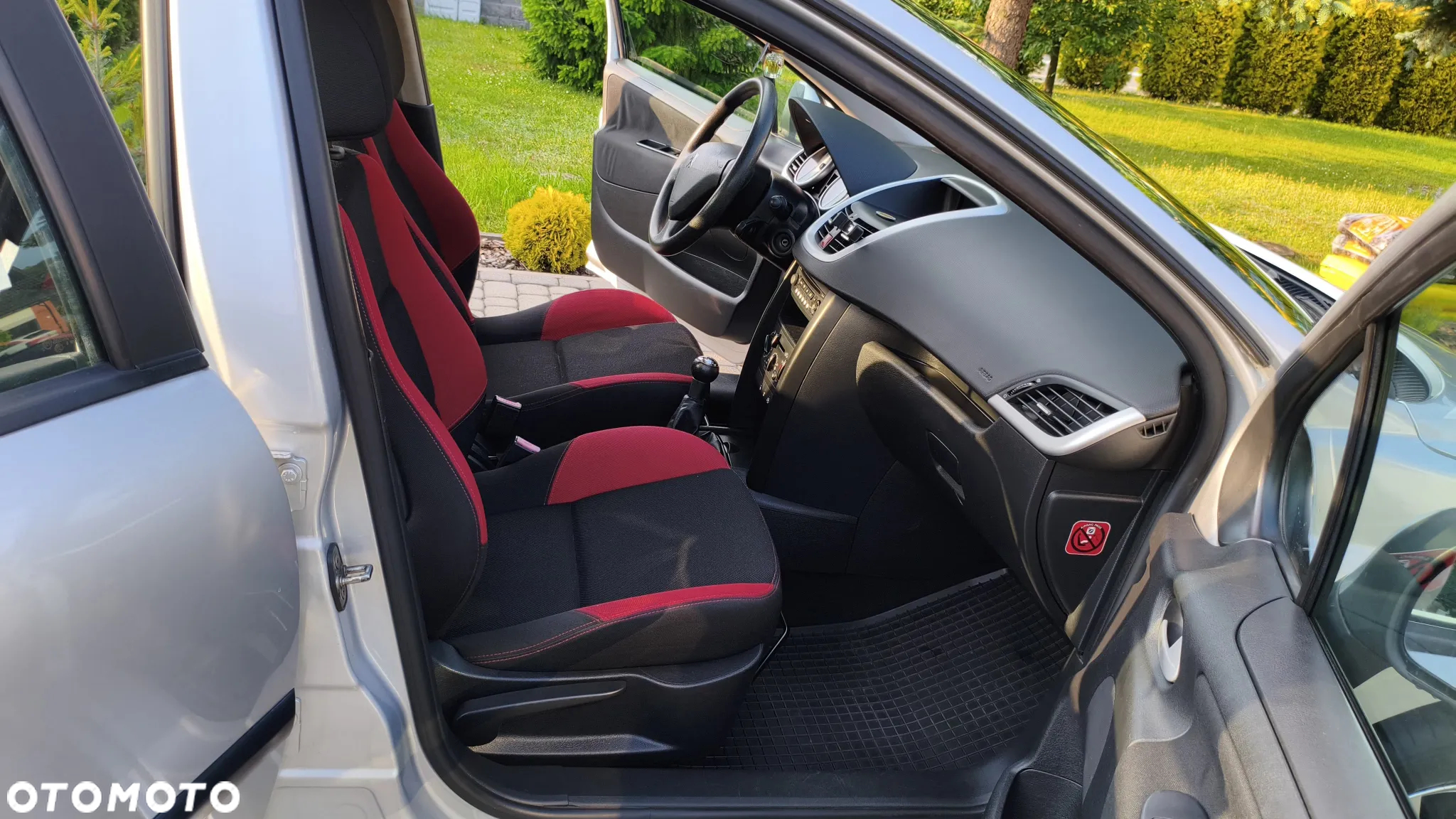 Peugeot 207 1.4 16V Trendy nICE - 6