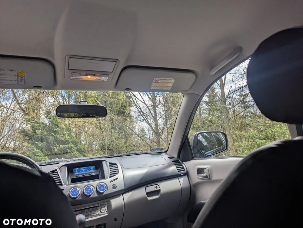 Mitsubishi L200 2.5 DID DC Intense HP - 13