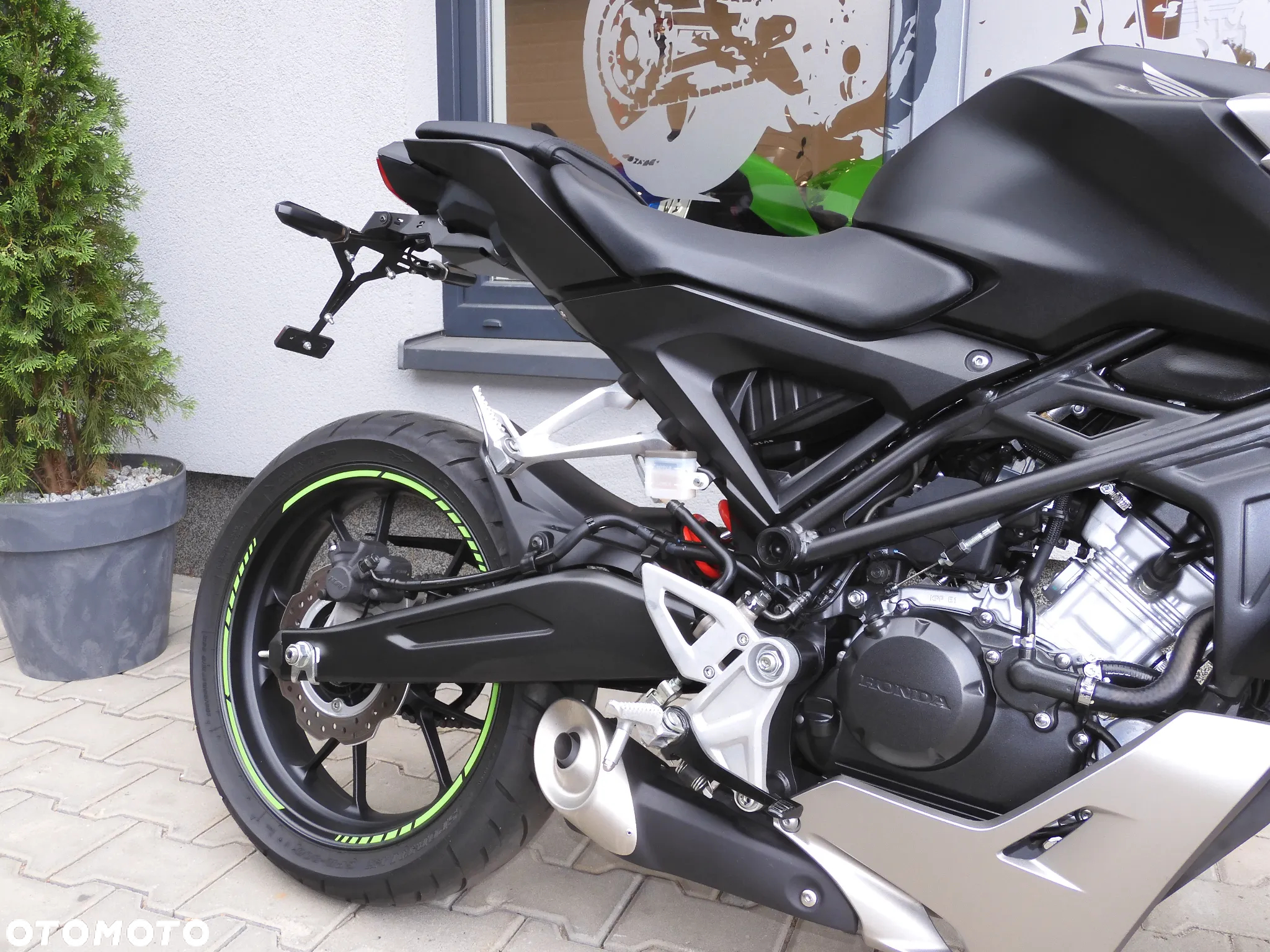 Honda CB - 8