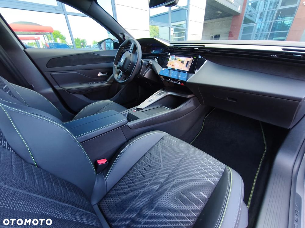 Peugeot 308 1.2 mHEV GT S&S e-DCS6 - 13