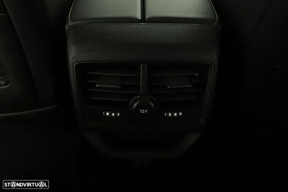 Peugeot 3008 1.2 PureTech GT EAT8 - 24