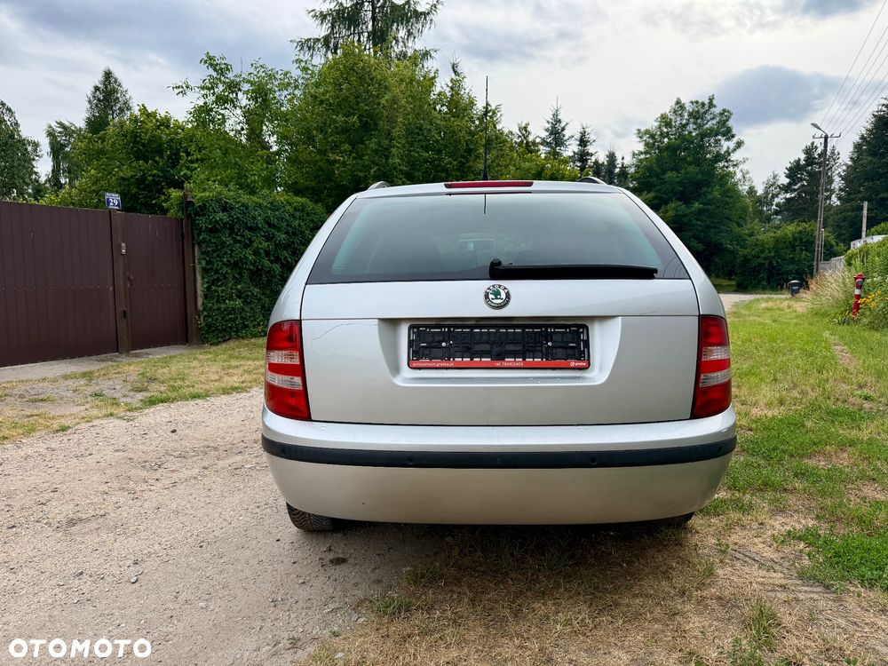 Skoda Fabia 1.4 16V Automatik Sport - 10