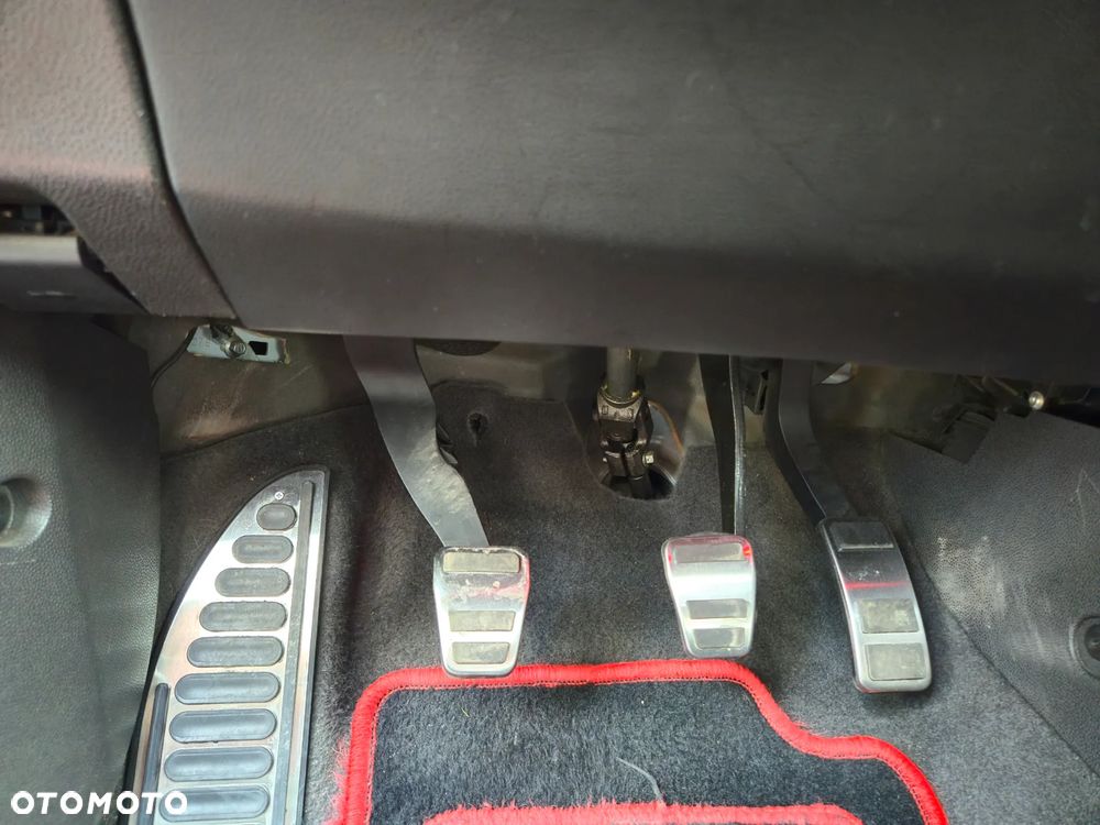 Ford Fiesta 1.6 EcoBoost ST - 19