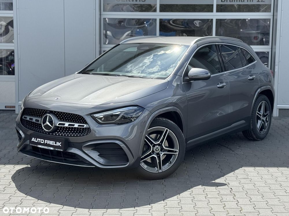 Mercedes-Benz GLA 200 AMG Line - 2