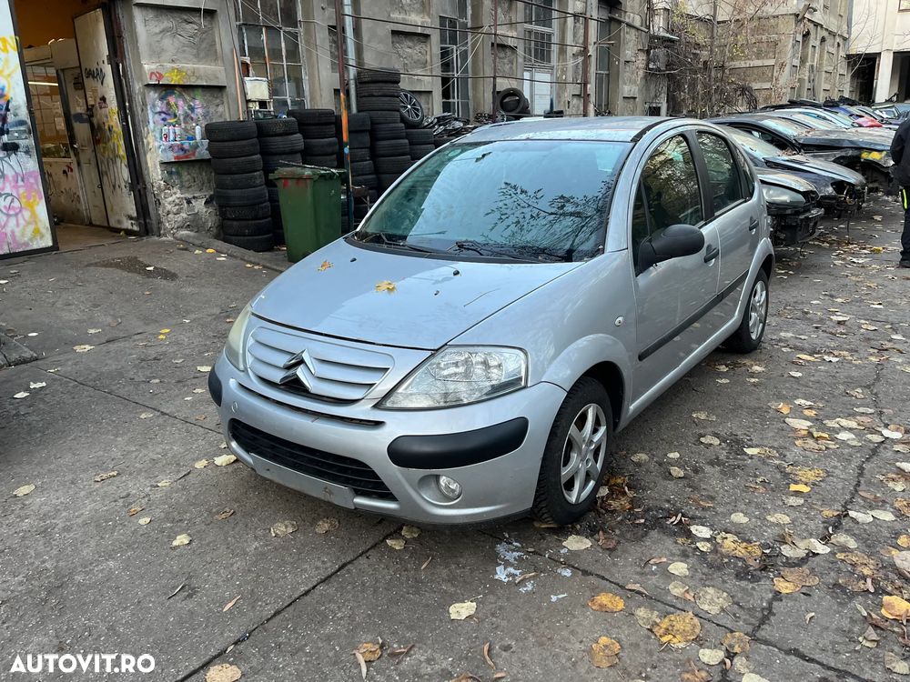 Dezmembrez Citroen C3 200 gri argintiu 1,4 benzina 54KW cod KFV - 12