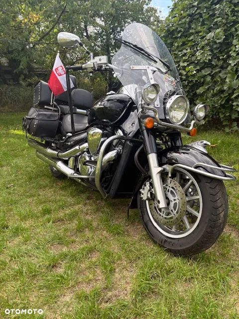 Suzuki Intruder - 1