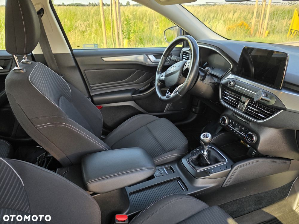 Ford Focus 1.5 EcoBoost Titanium Business - 18